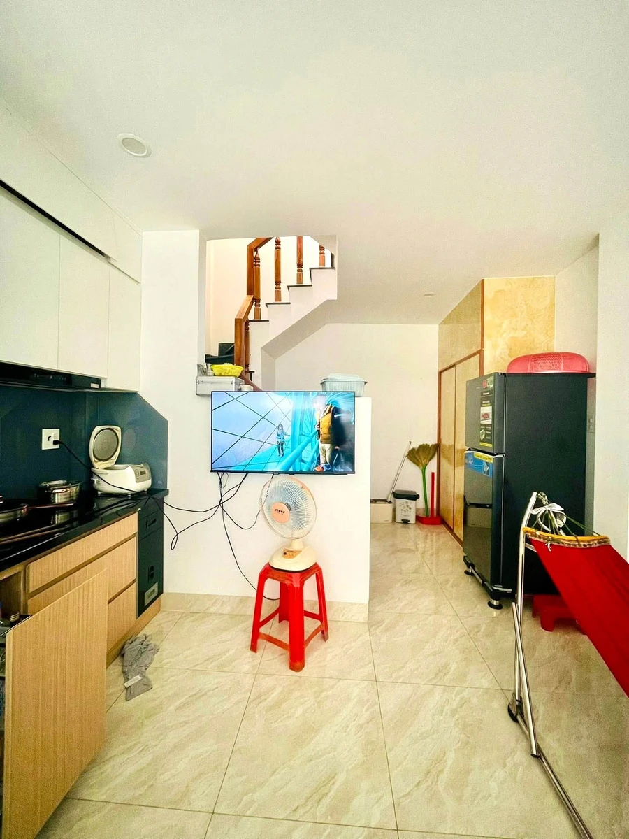 Bán nhà mặt tiền 3,5 tầng Trần Hưng Đạo, Quy Nhơn, 32,6m2, nhỉnh 4 tỷ - Ảnh thu nhỏ 5