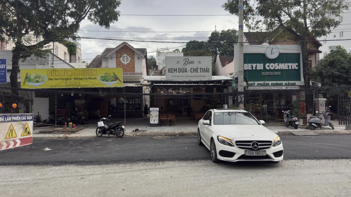 Bán nhà mặt phố 30/4 KP1 Dương Đông, 235m, 216m thổ cư, gần chợ đêm, Sacombank - Ảnh thu nhỏ 2