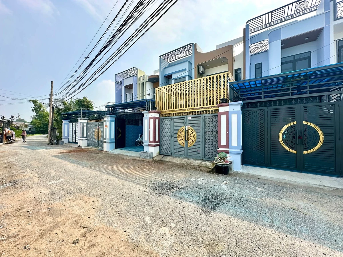 Bán nhà mặt tiền 4.2x28m, 1 trệt 1 lầu, 4 phòng ngủ tại Thanh Ba, Cần Giuộc - Ảnh thu nhỏ 3