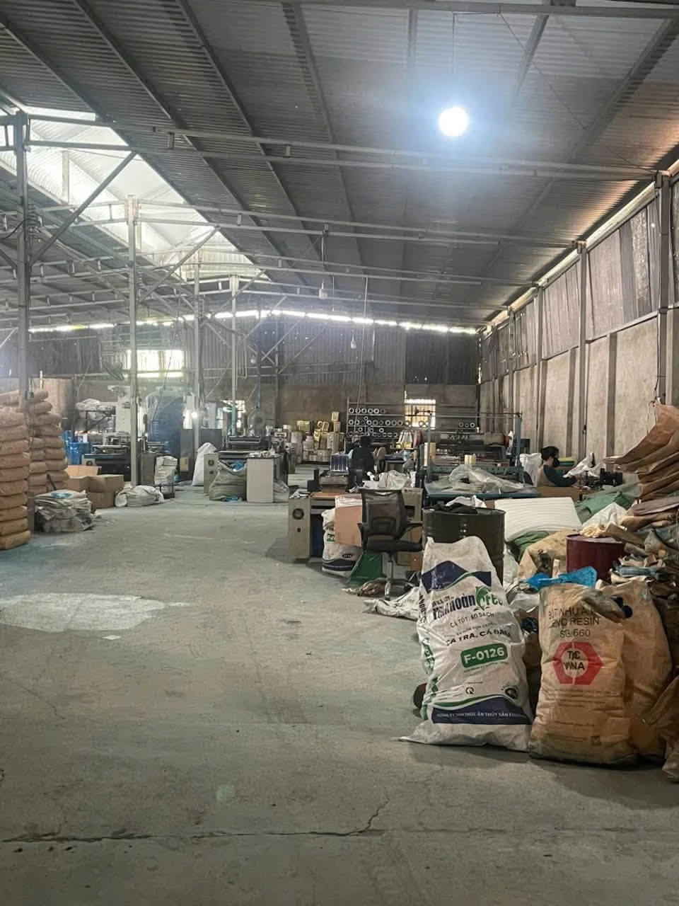 Bán xưởng và nhà 972m2 sổ hồng riêng, đường xe tải 10 tấn, Thạnh Xuân Quận 12 - Ảnh 1