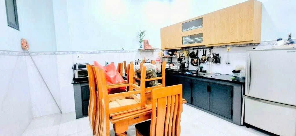 Bán nhà 3 tầng 106m2 nở hậu, ô tô đỗ cửa đường Tam Châu, Tam Bình, Thủ Đức - Ảnh thu nhỏ 4