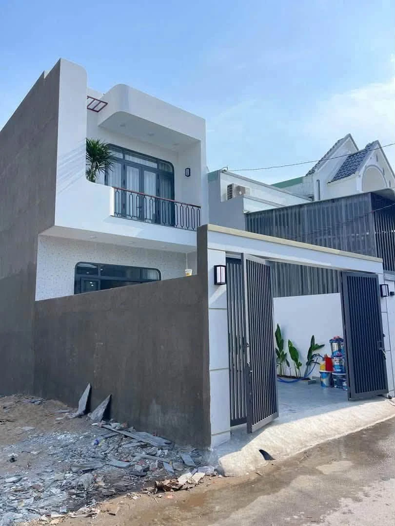 Bán nhà 2 lầu xây mới 100m2 gần Đồng Khởi - Ảnh thu nhỏ 2