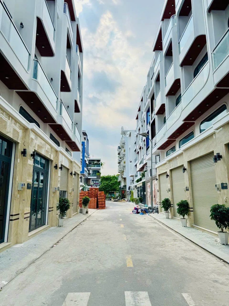 Bán nhà phố góc 2 mặt tiền 5PN 56m² Bình Tân 7,2 tỷ - Ảnh thu nhỏ 3
