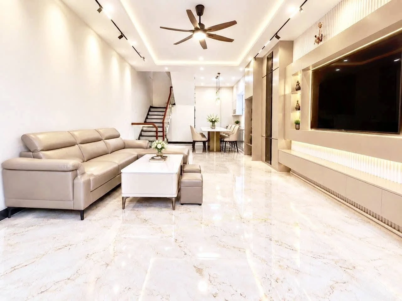 Bán nhà 60m2 3 tầng lô góc Hoàng Huy An Đồng 3.2 tỷ - Ảnh 1