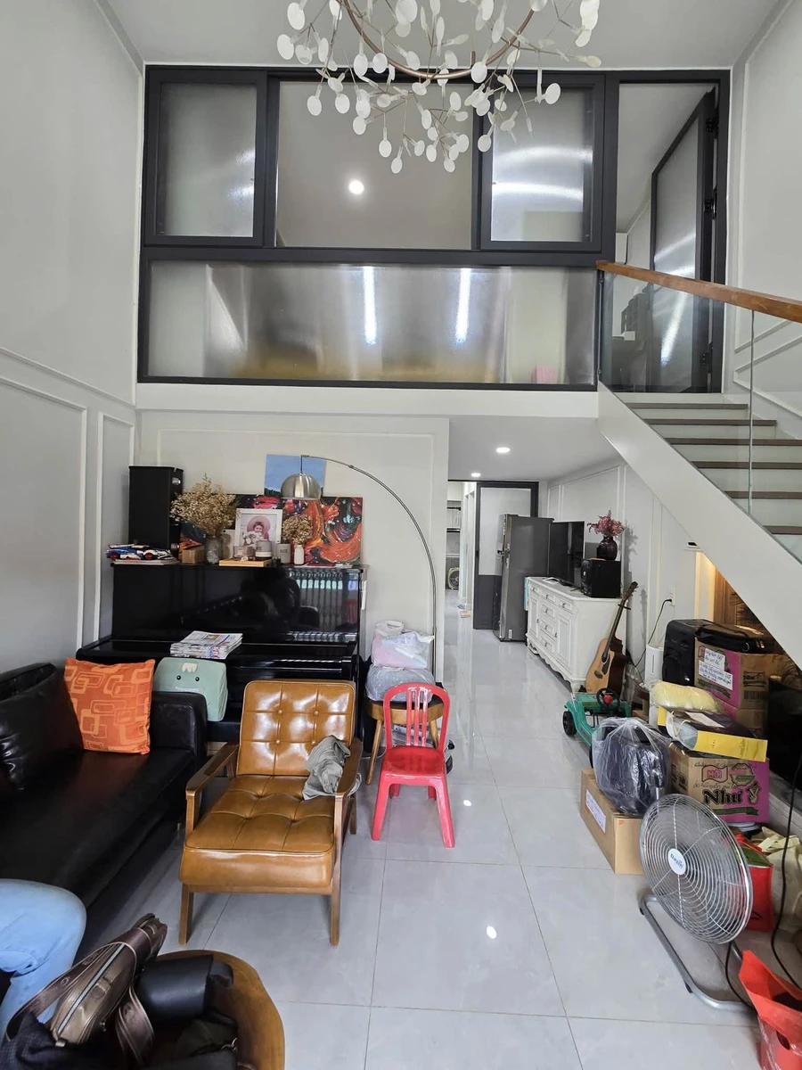 Bán nhà 1 lầu 1 lửng 48m2 Cư xá Vĩnh Hội Quận 4, 2PN, full nội thất, giá 3,6 tỷ - Ảnh 1