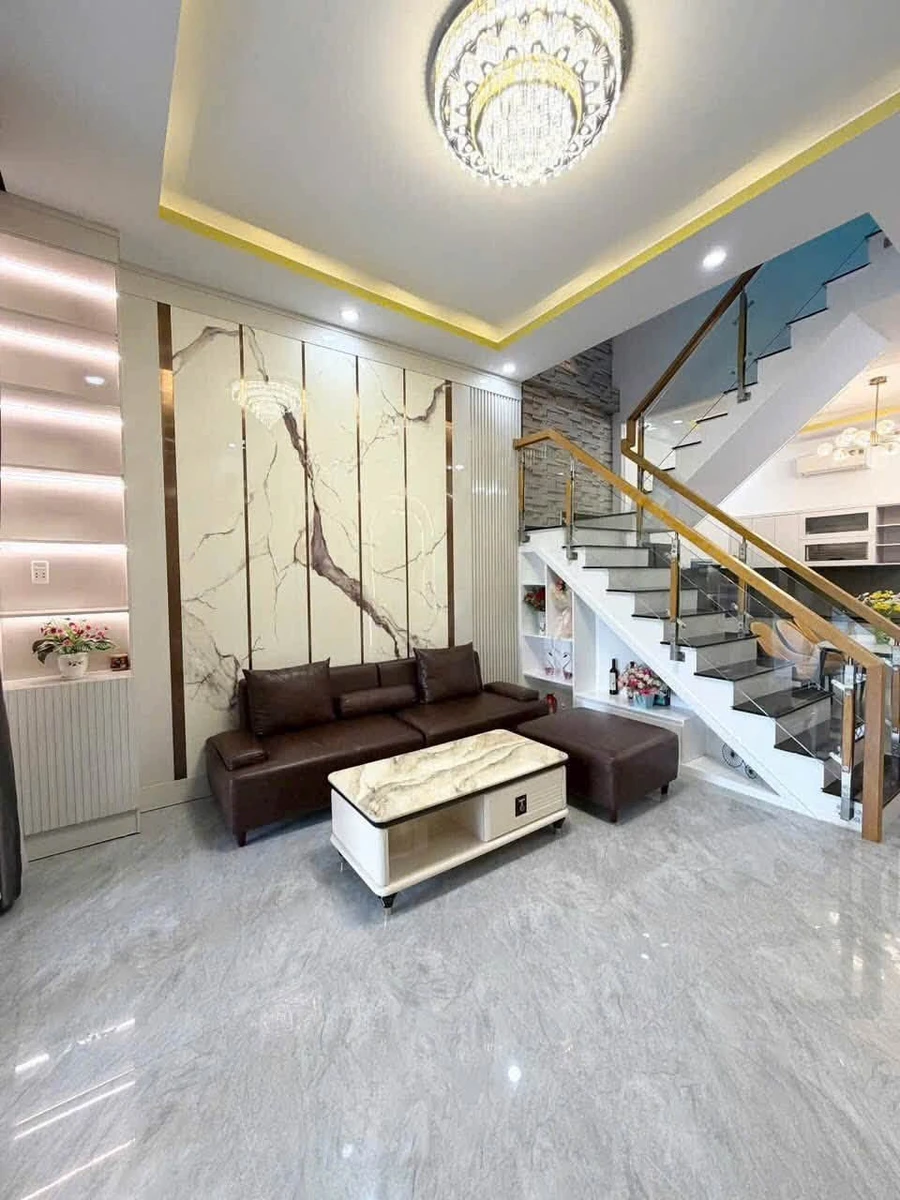 Bán nhà 1 trệt 2 lầu 74,9m2 full nội thất gần chợ Long Thượng, Phước Lý, Tây Ninh - Ảnh thu nhỏ 2