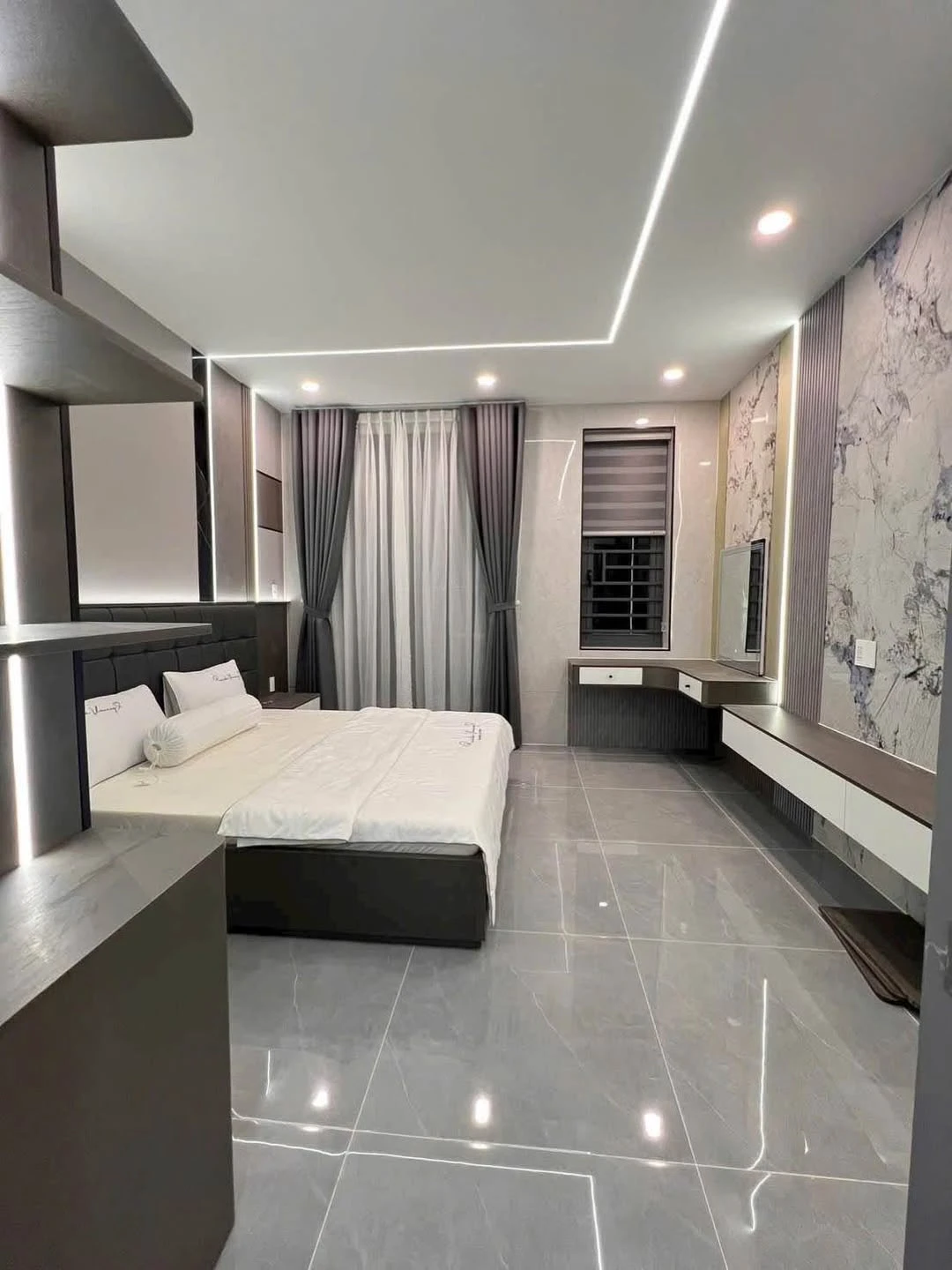 Bán nhà xây mới 4x20m, 4 phòng ngủ, hẻm 10m, full nội thất, Thạnh Xuân 24, Thới An, Quận 12 - Ảnh 1