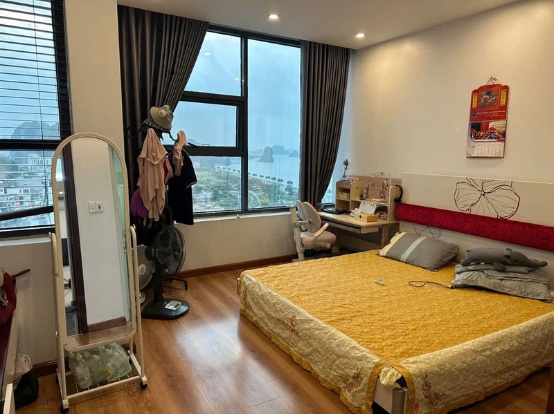 Bán căn hộ view biển 102m² 3 phòng ngủ Hạ Long giá 3 tỷ