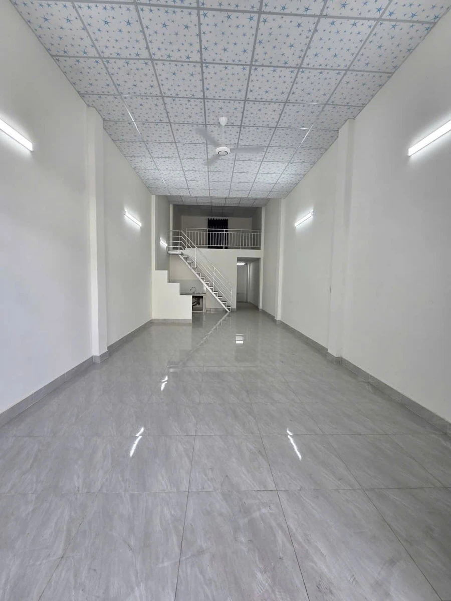 Bán nhà mặt tiền kinh doanh 129,8m² 5 tỷ Dĩ An - Ảnh thu nhỏ 3