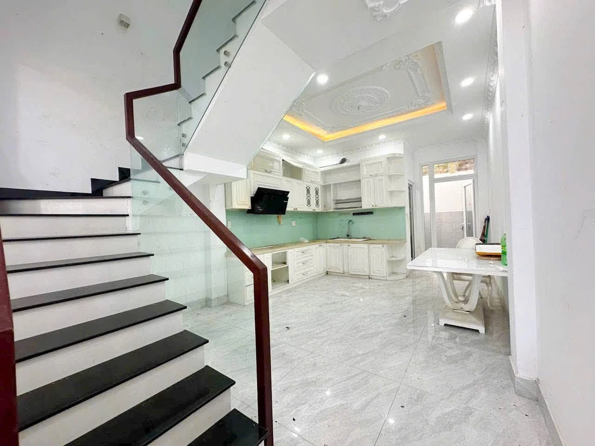 Bán nhà 6PN 68m² Huỳnh Tấn Phát, Nhà Bè, 6.99 tỷ - Ảnh thu nhỏ 3