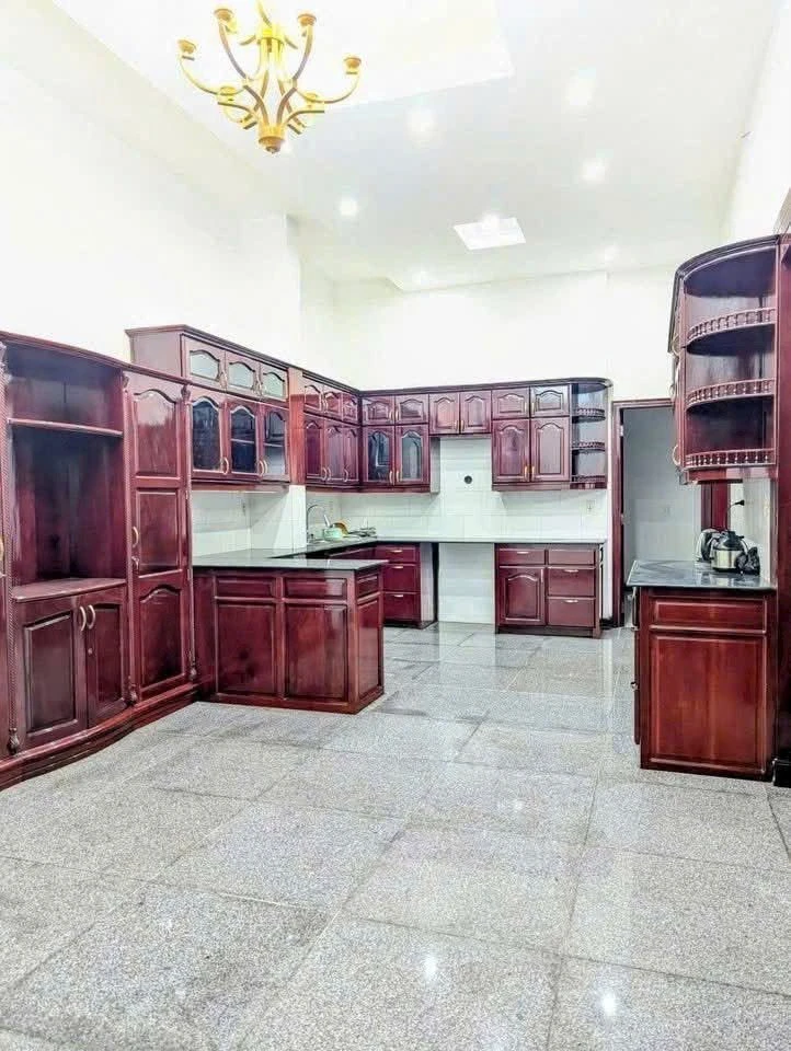Cho thuê biệt thự 200m2, 6PN, Tam Thắng, HCM - 25 triệu/tháng - Ảnh 1