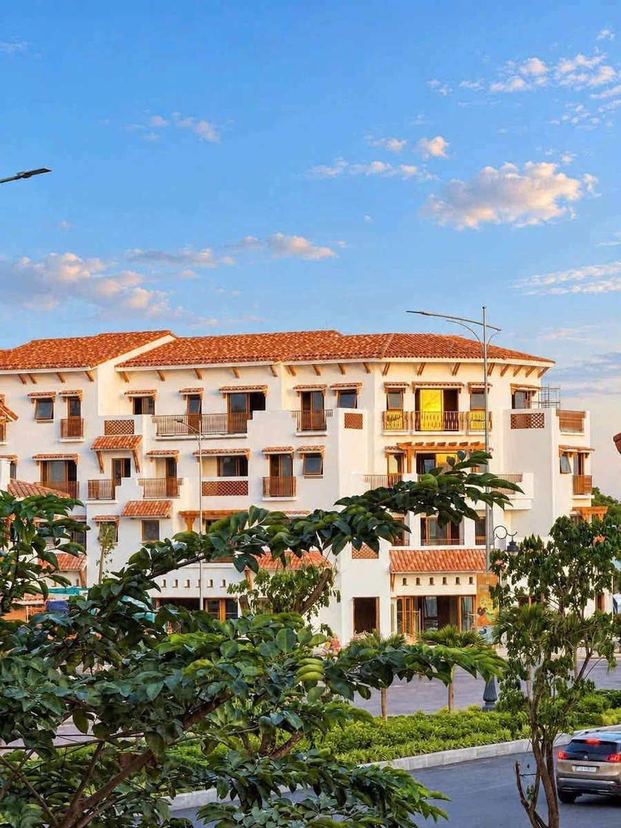 Nhà phố Blanca City 7.5x17.5m giá 18.3 tỷ - Ảnh thu nhỏ 4