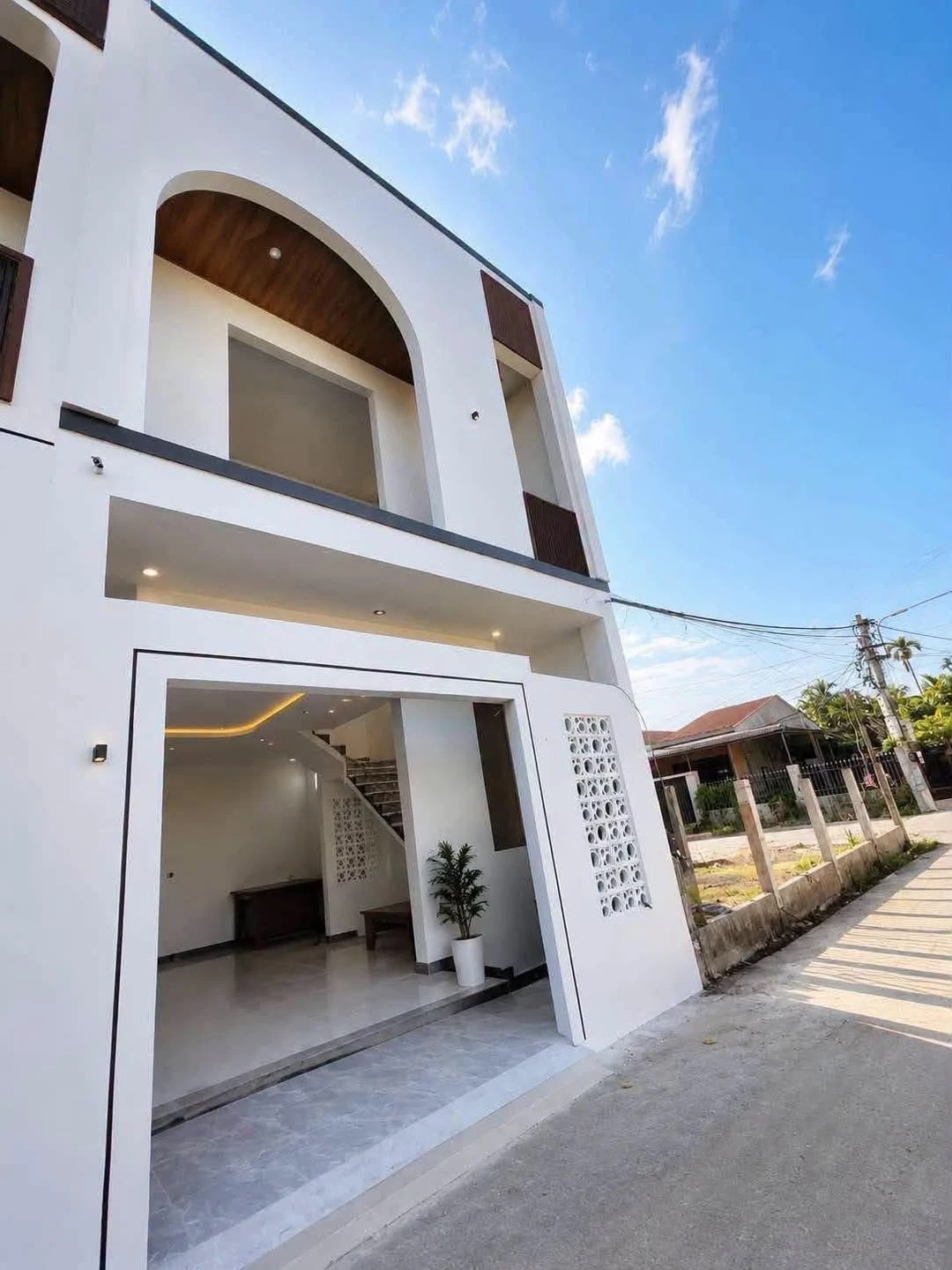 Bán nhà 2 tầng mới 67m² 3PN Quảng Ngãi 1,4 tỷ - Ảnh 1