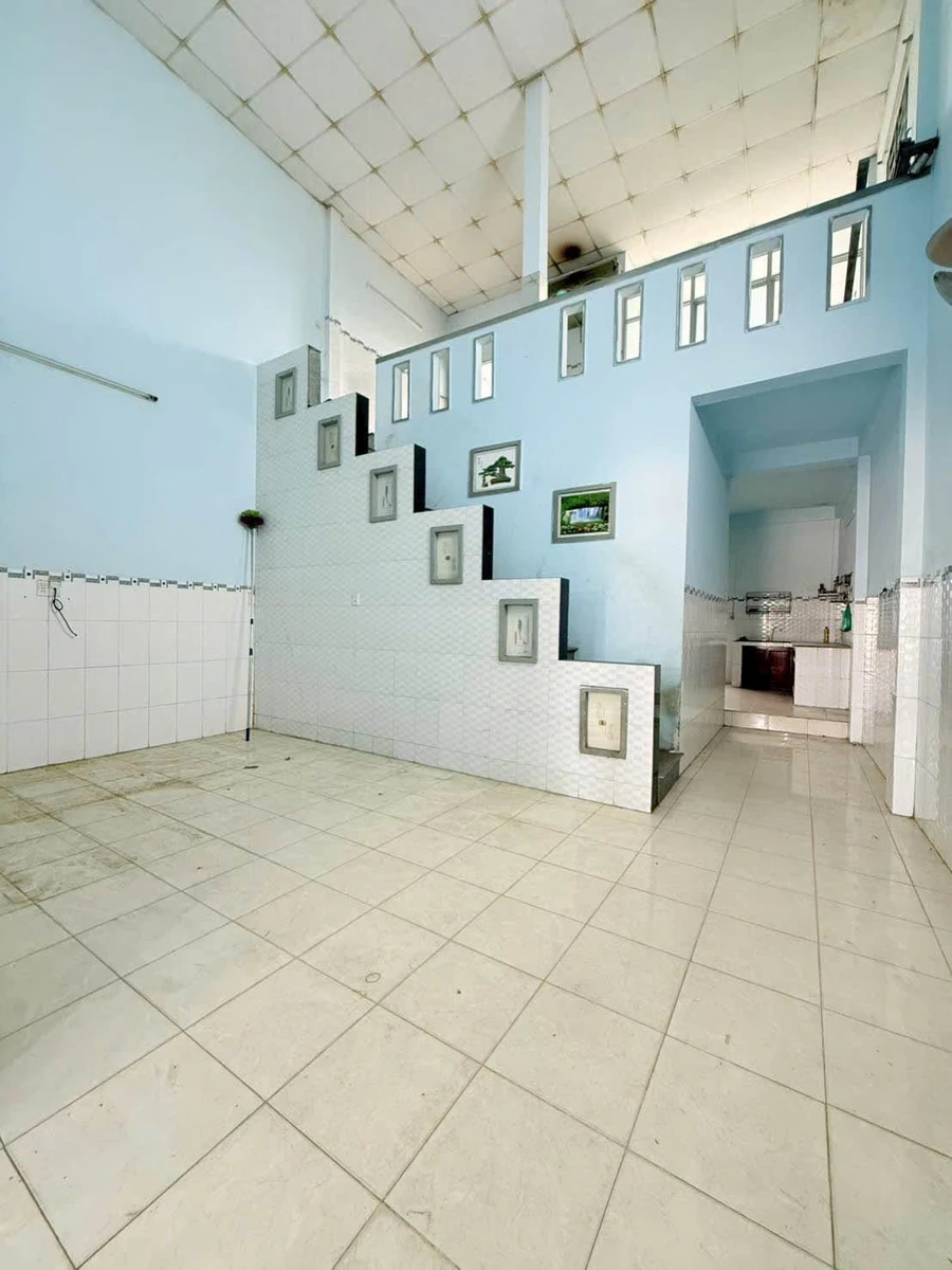 Cho thuê nhà mặt tiền đường Nguyễn Văn Siêu, 145m², 3 phòng ngủ, Bến Lức - Ảnh thu nhỏ 3
