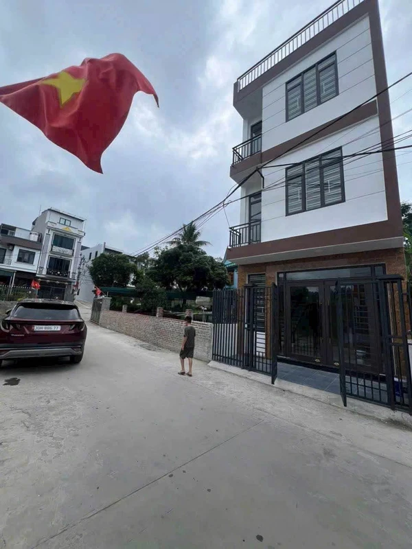 Bán nhà 3,5 tầng 4PN 52.3m² Hà Lầm Thông