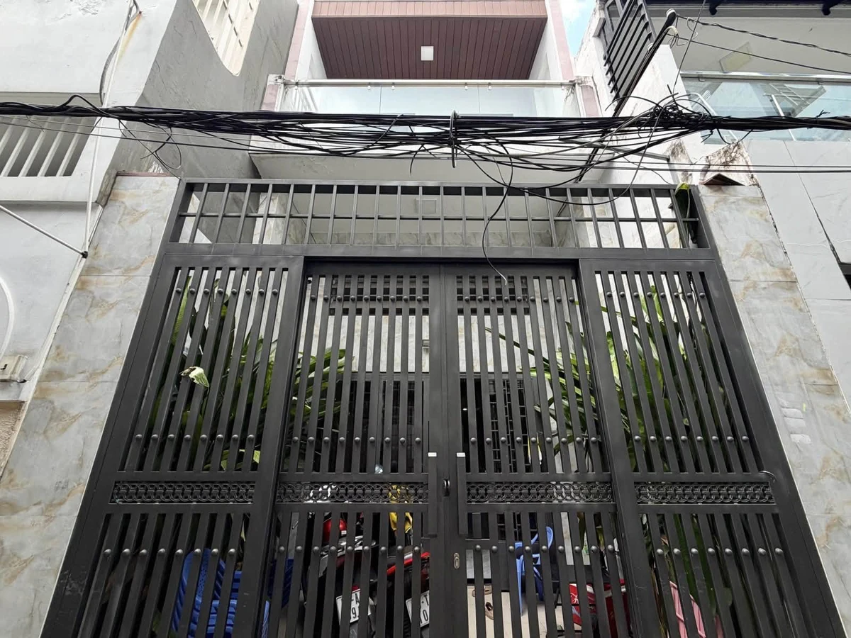 Bán nhà 3 tầng 61m² Trường Sa Phú Nhuận 6.9 tỷ - Ảnh 1