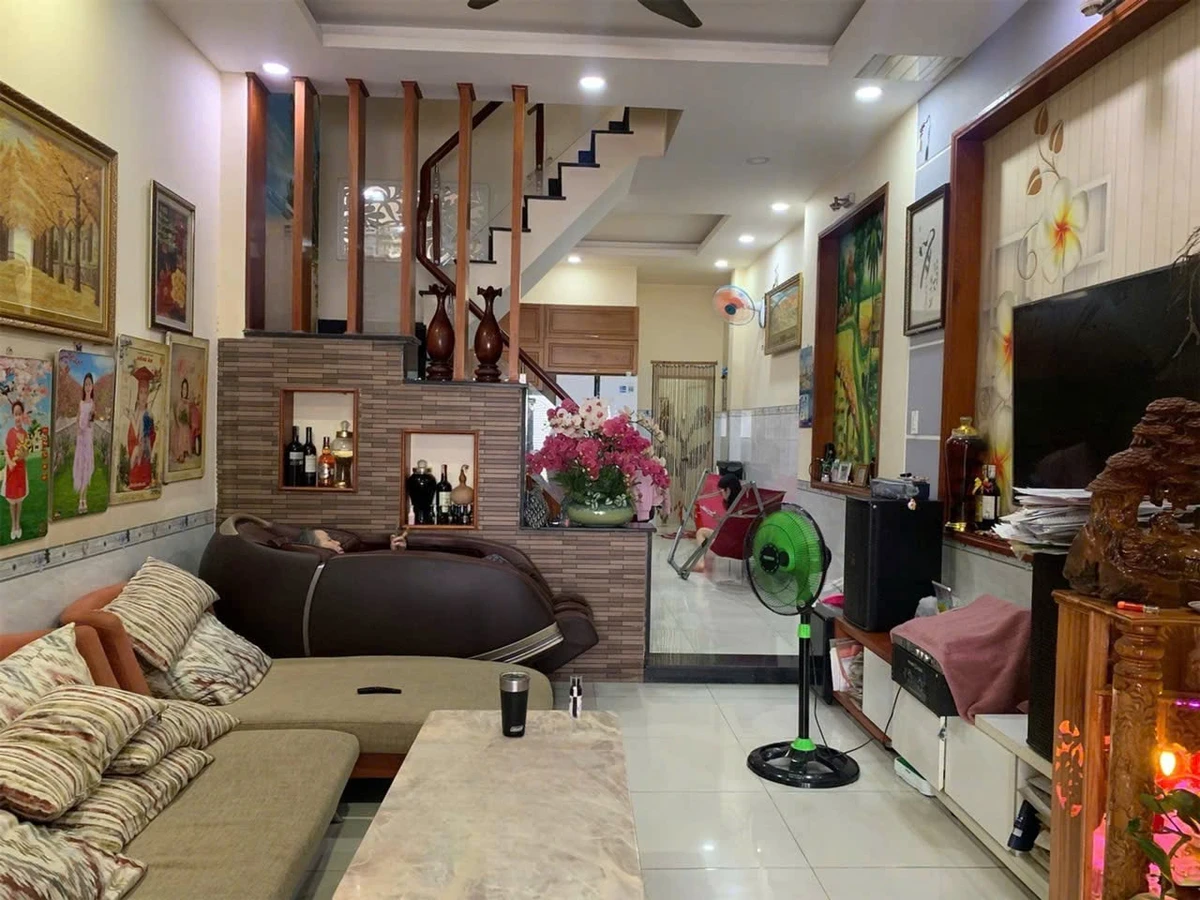 Bán nhà 3 tầng 58m² 4PN Thủ Đức 7.5 tỷ - Ảnh thu nhỏ 2