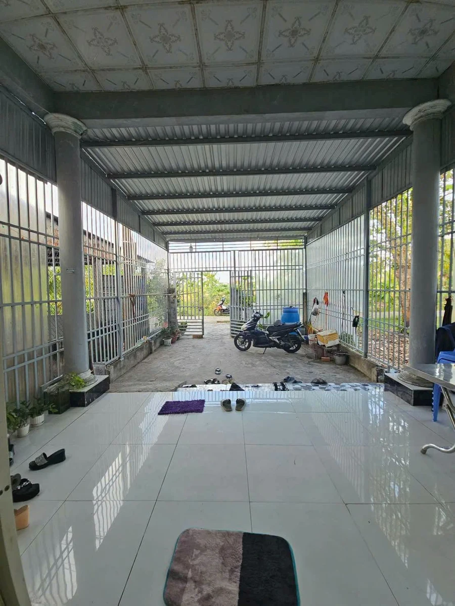 Bán nhà cấp 4 mới 200m2 thổ cư view kênh Chín Viên, Phường Lý Văn Lâm, Cà Mau - Ảnh thu nhỏ 3