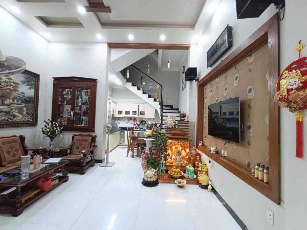 Bán nhà riêng 51m² 4 tầng Trần Nguyên Hãn hơn 4 tỷ - Ảnh 1