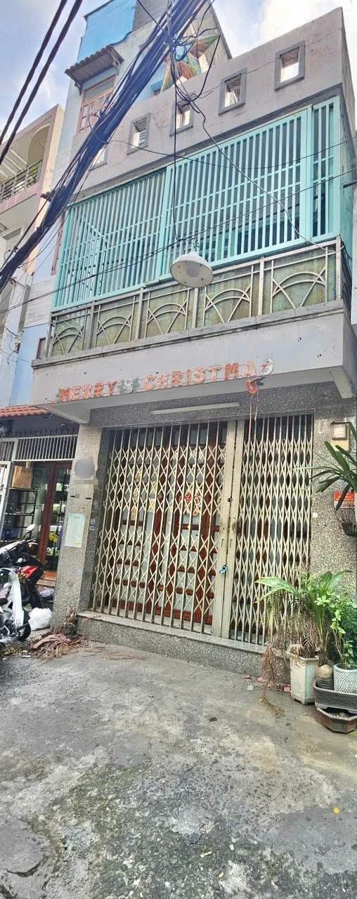 Bán nhà hẻm xe hơi Lạc Long Quân Tân Bình 48m2 hơn 6 tỷ - Ảnh 1