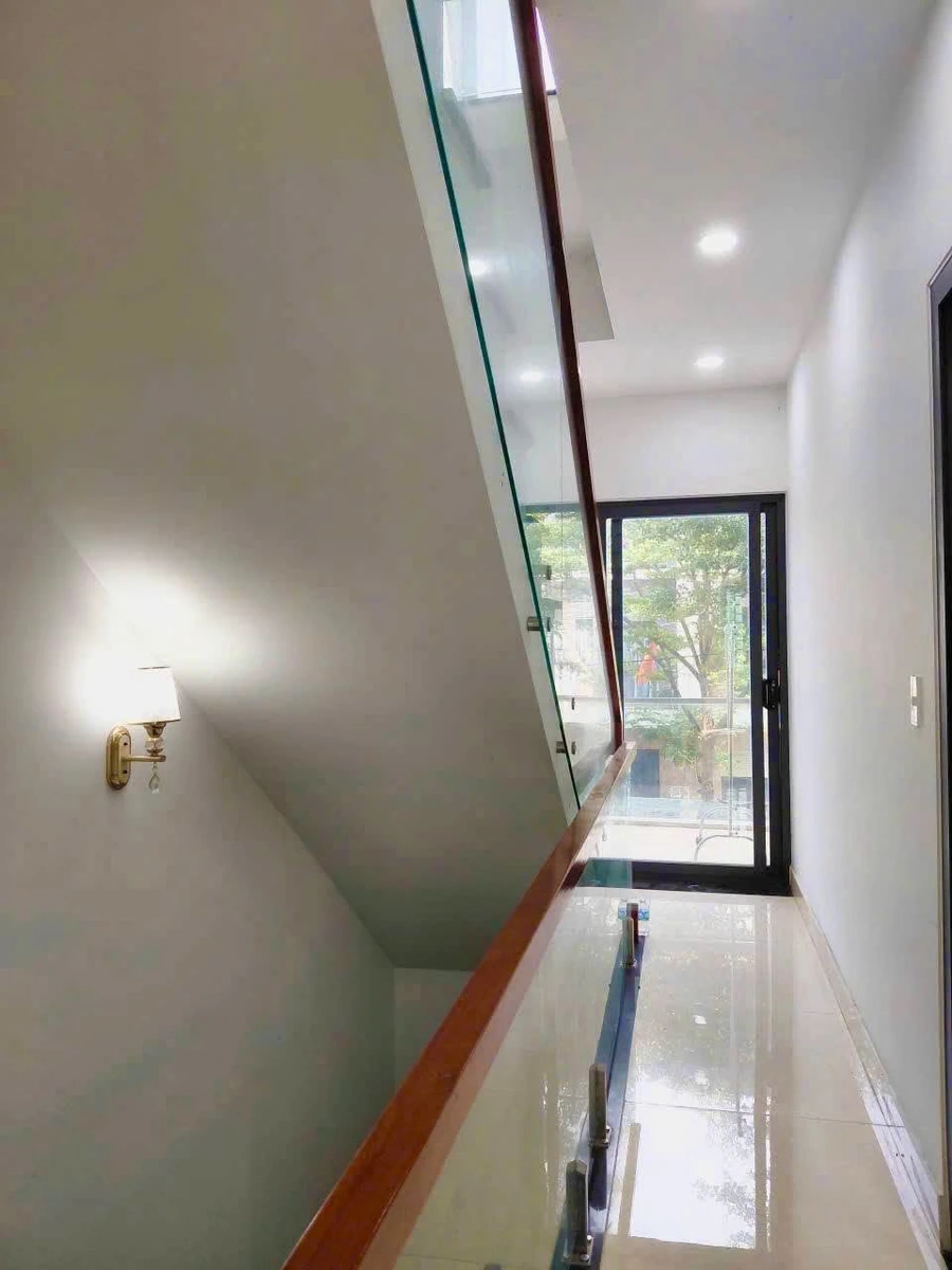 Bán nhà 1 trệt 2 lầu 70m2 KDC Sunshine Tam Hiệp, Đồng Nai 5 tỷ 5 - Ảnh thu nhỏ 3