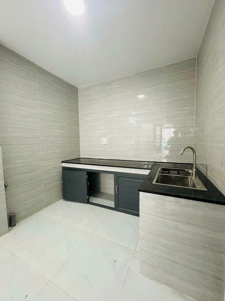 Nhà bán hẻm xe hơi 4x10m, 2 phòng, Bình Chánh - 2.79 tỷ - Ảnh thu nhỏ 4