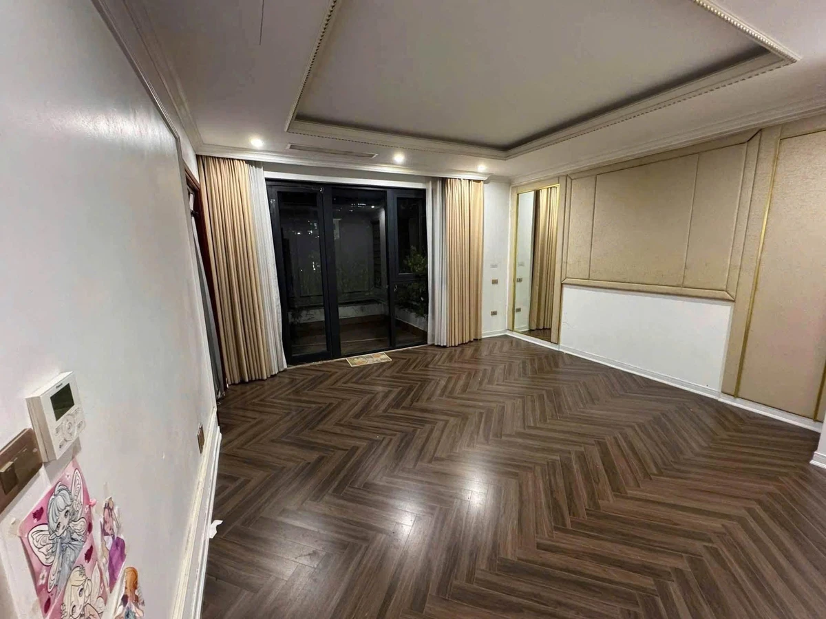 Cho thuê biệt thự 6PN, 150m² Tây Hồ Tây, 63tr/tháng - Ảnh thu nhỏ 4