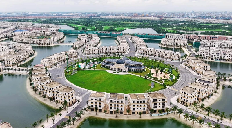 Bán song lập Hoàng Gia Vinhomes Hải Phòng 190m2, giá 21 tỷ
