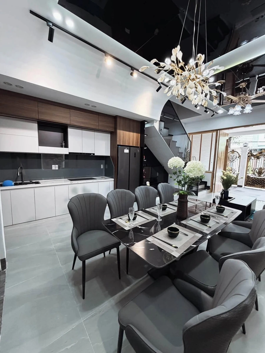 Bán nhà 3 mê tân cổ điển 220m² MT Nguyễn Chích Đà Nẵng - Ảnh thu nhỏ 3