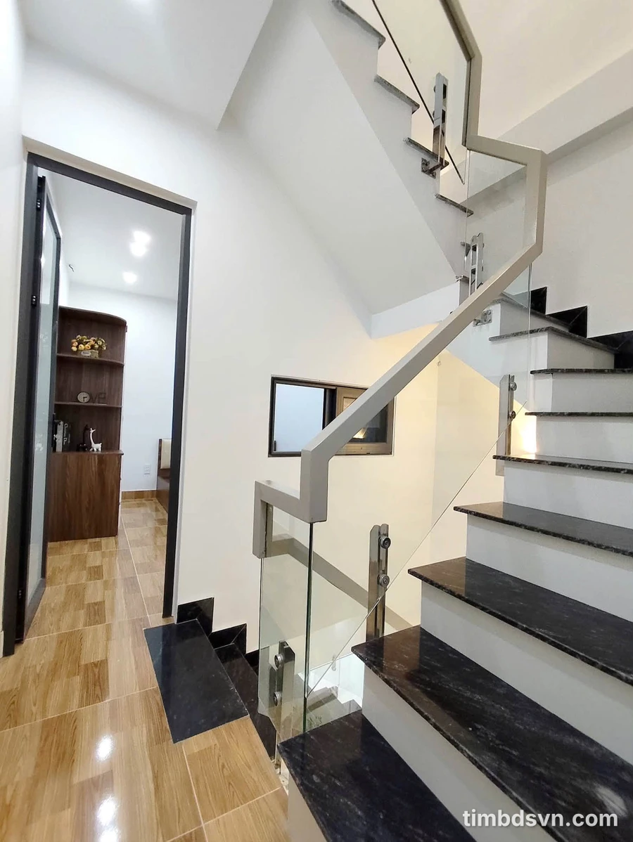 Bán nhà 3 tầng phố Hồ Sen 90m2, 2 tỷ 580 triệu - Ảnh thu nhỏ 5