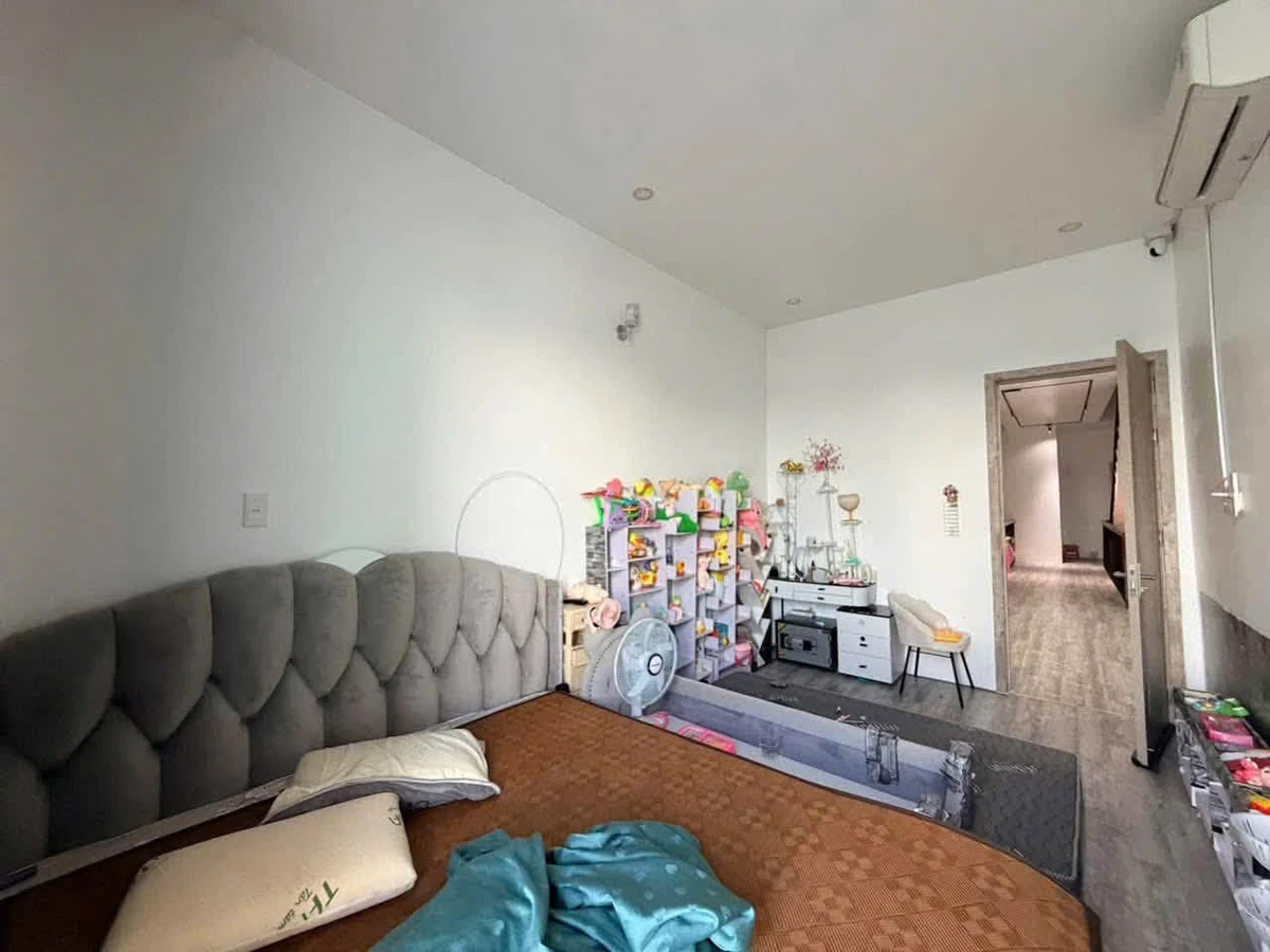 Bán nhà lầu mặt tiền Hùng Vương Tây Ninh 134m² giá 3,3 tỷ - Ảnh thu nhỏ 3