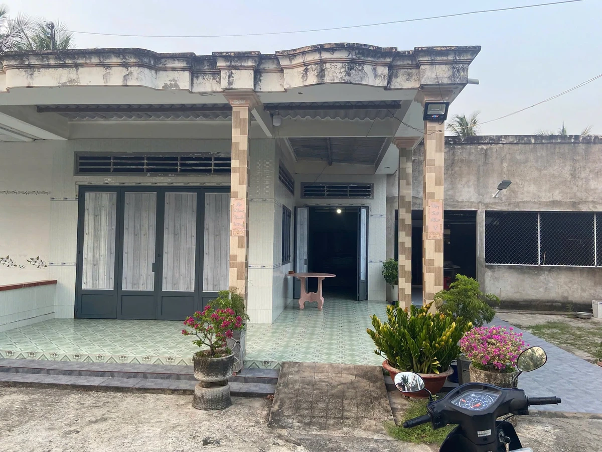 Bán nhà cấp 4 mặt tiền 200m² Hóc Môn 990 triệu - Ảnh thu nhỏ 3