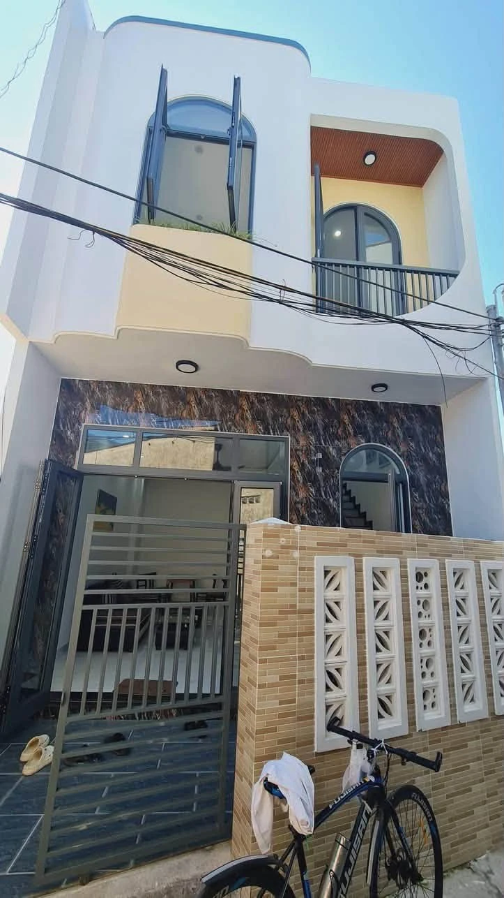 Nhà 2 tầng 54m² Lê Lợi, giá 2 tỷ 50 triệu - Ảnh 1