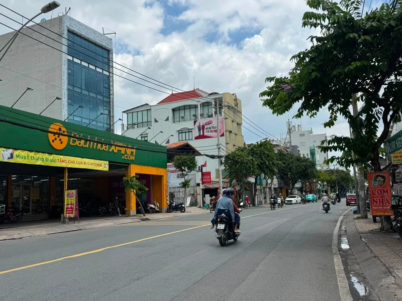 Bán đất mặt tiền đường Đặng Văn Bi 383m2 giá 45,5 tỷ, Thủ Đức
