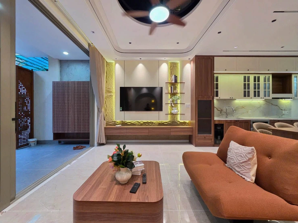 Bán nhà 3 tầng 210m² Lê Văn Sĩ Đà Nẵng 7,95 tỷ gần biển - Ảnh thu nhỏ 3