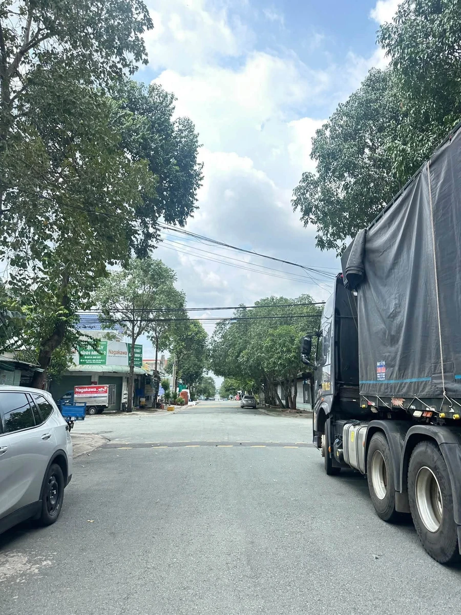 Bán nhà trọ Mỹ Phước 2, 300m², 8 phòng, 4 tỷ - Ảnh 1