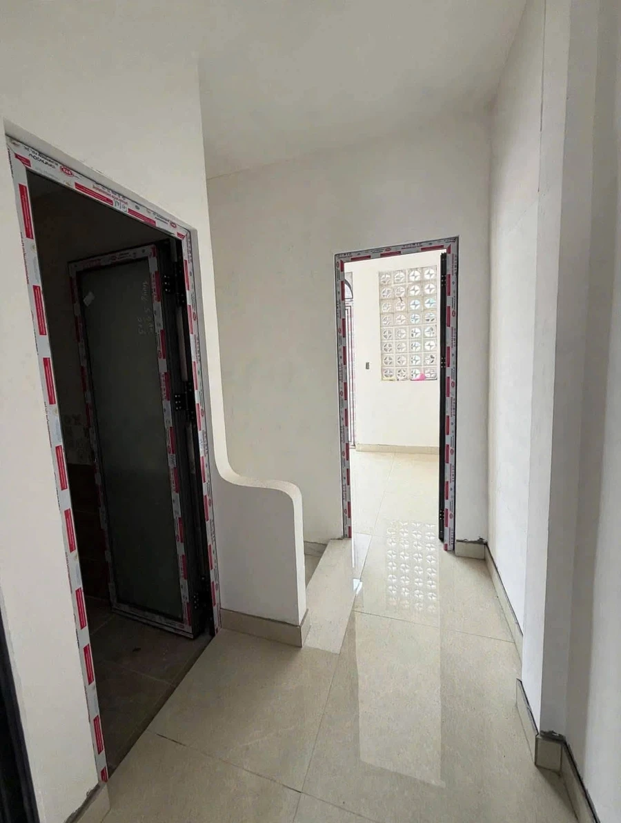 Bán nhà hẻm 36m2 2PN 2WC Tân Thuận Q7 - 2.6 tỷ - Ảnh thu nhỏ 4