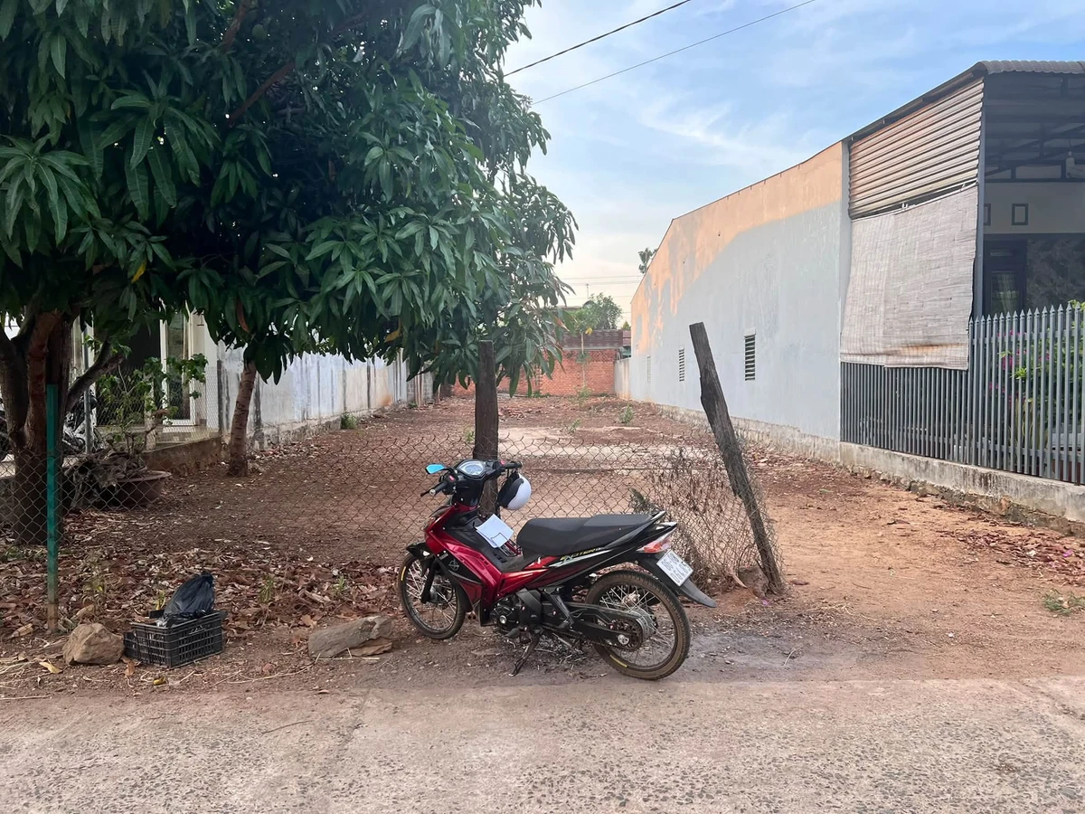 Bán đất hẽm 10x40 (400m²) xã Hoà Khánh, Hóc Môn - Ảnh 1