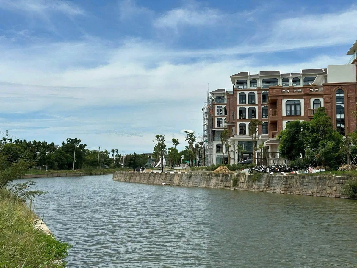 Bán lô góc 2 mặt tiền 114,5m² Nguyễn Cữu Vân, Huế 3,9 tỷ - Ảnh 1