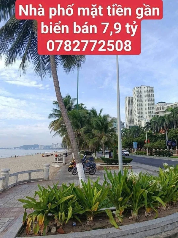 Bán nhà phố lô gốc gần biển Nha Trang 77m2 giá 7,9 tỷ