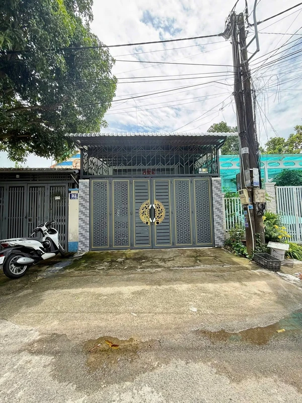 Bán nhà mặt tiền Phan Văn Trường 110m² Rạch Giá 2.15 tỷ