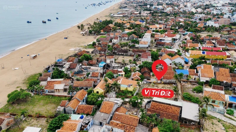 Cần bán lô góc cực đẹp 364m2 gần biển 60m ở Làng Lò 2. Gần sân bay 7km