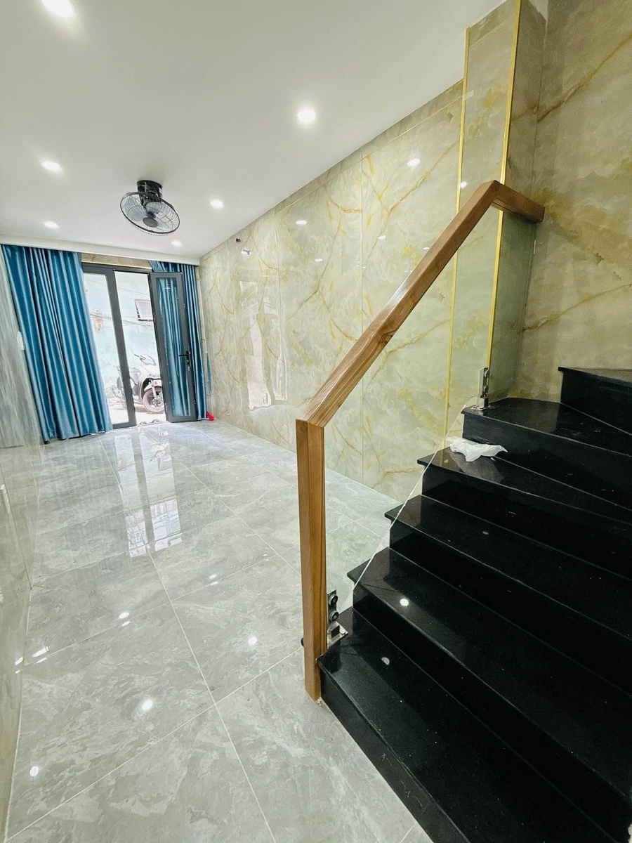 Nhà 2 tầng 32m² Phan Đình Phùng hơn 4 tỷ - Ảnh 1
