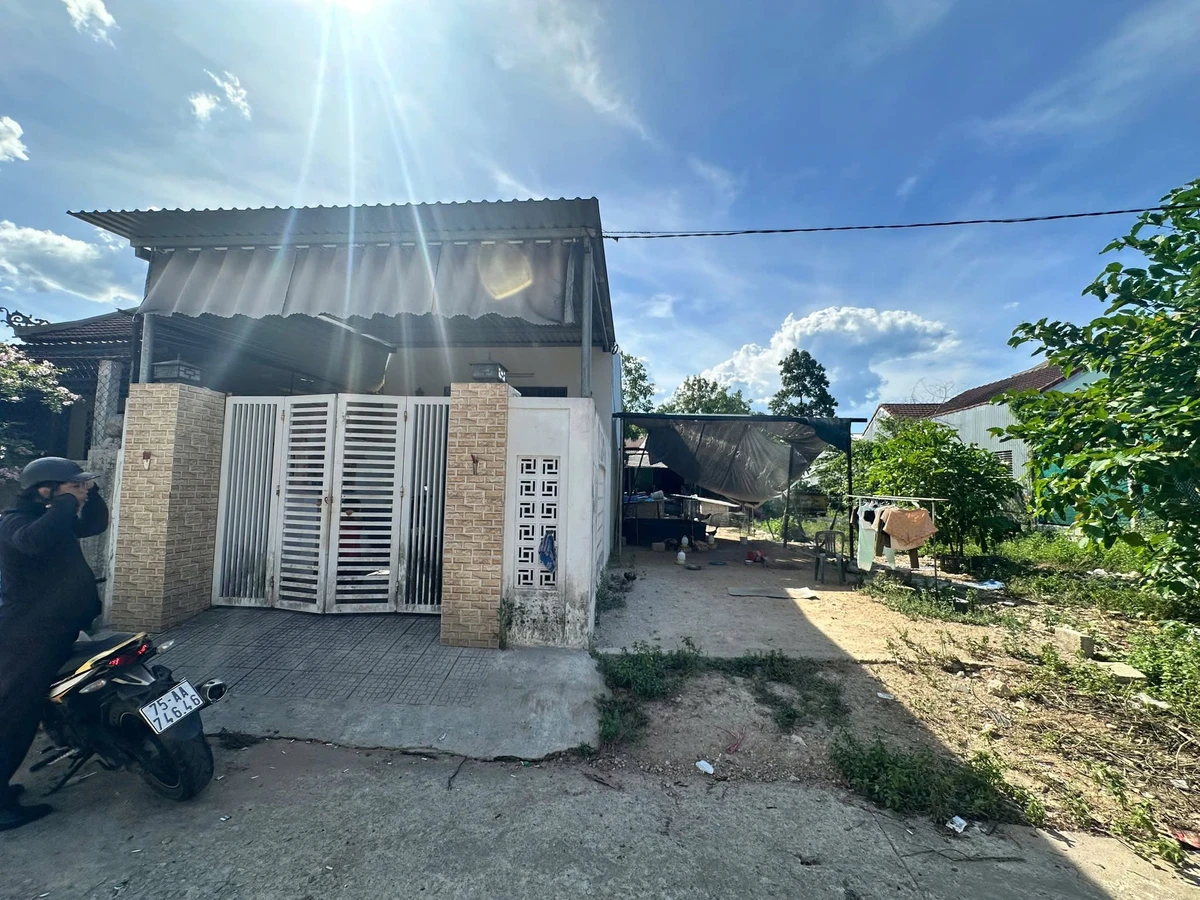 Bán đất 199m² có nhà cấp 4 kiệt Thiên Thai 2,3 tỷ - Ảnh 1