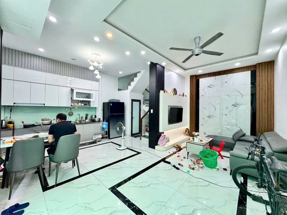 Bán nhà 3 tầng 47m2, 3PN, 3WC Quận 12 - Ảnh thu nhỏ 2