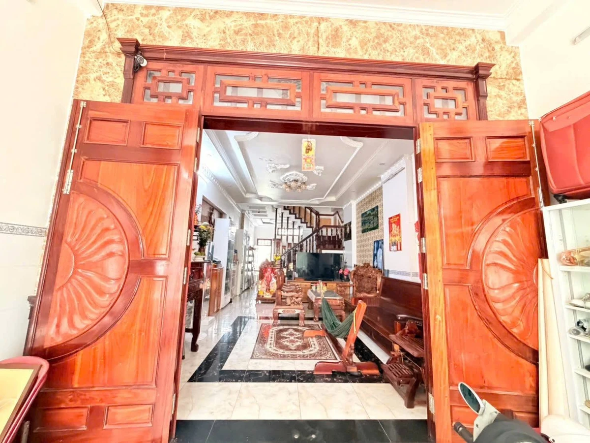 Bán nhà trệt 2 lầu mặt tiền 240m² Phường An Bình, Cần Thơ - Ảnh thu nhỏ 2