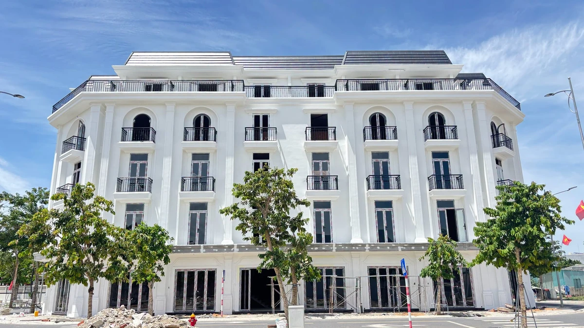 Bán shophouse 330m2, 6PN trung tâm Phan Rang 738 triệu - Ảnh thu nhỏ 3