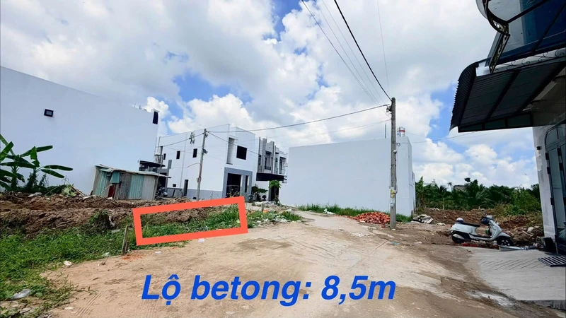 Bán nền 2 mặt tiền 40m2 Hoàng Quốc Việt, Cần Thơ
