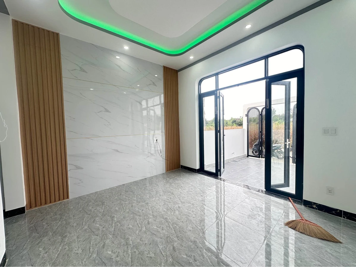 Bán nhà 2 phòng ngủ 100m² tại Hắc Dịch, Bình Chánh - Ảnh thu nhỏ 2