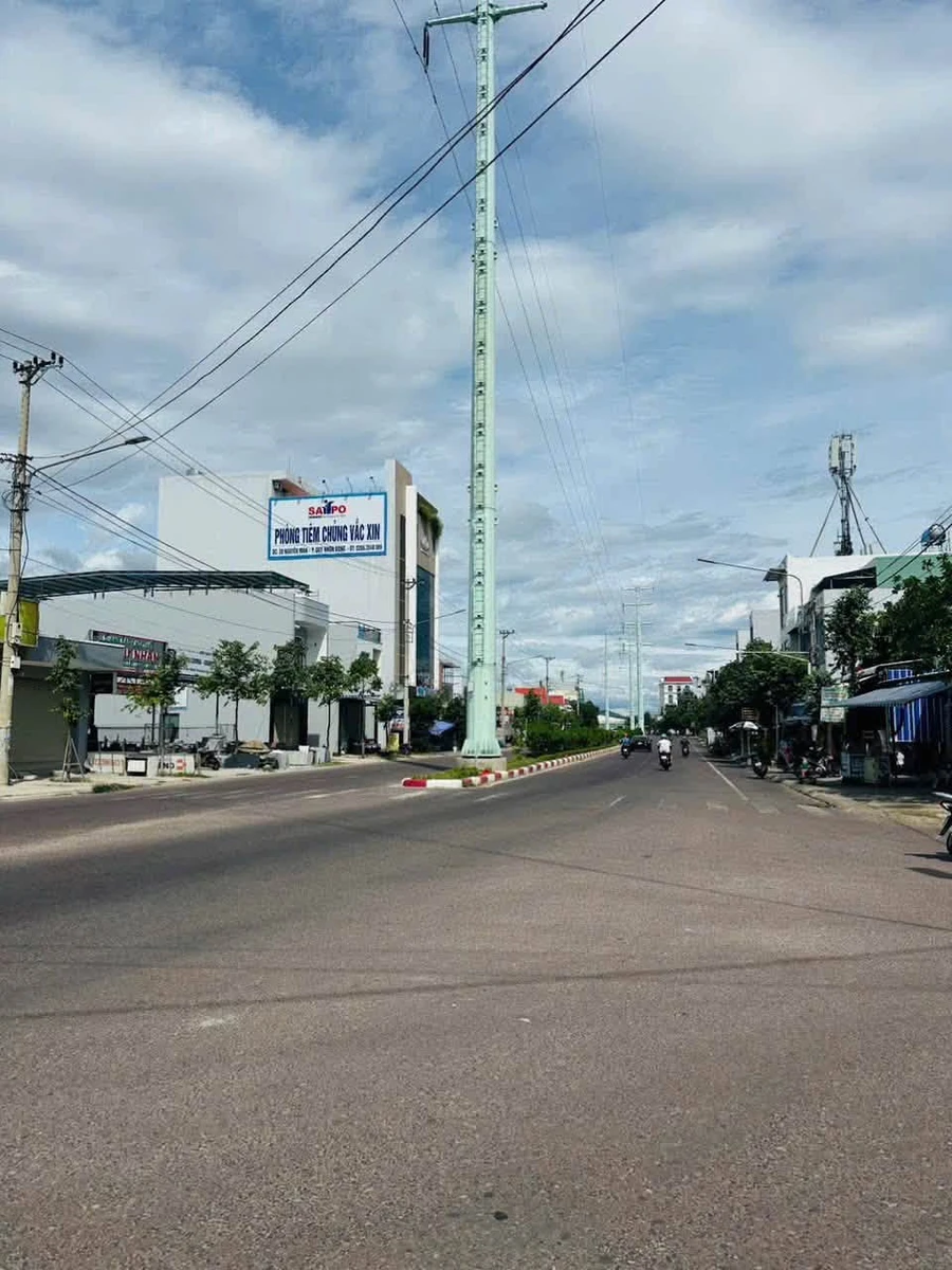 Nhà mặt tiền Nguyễn Mân 80m2, 3 phòng ngủ, 3,9 tỷ - Ảnh thu nhỏ 3